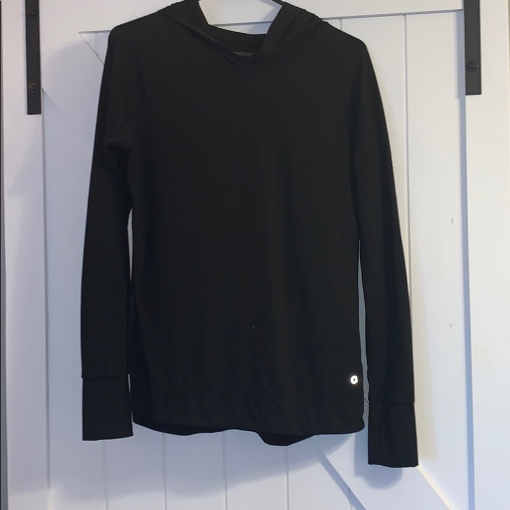 Gap fit long sleeved hooded sweatshirt